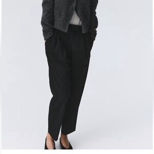 H&M Black Pleated Ankle Length Pants Size 6 NWT